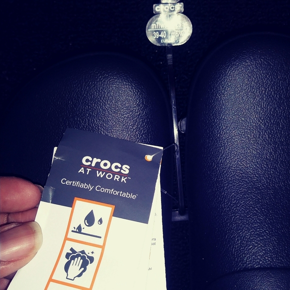 Crocs - Picture 4 of 6